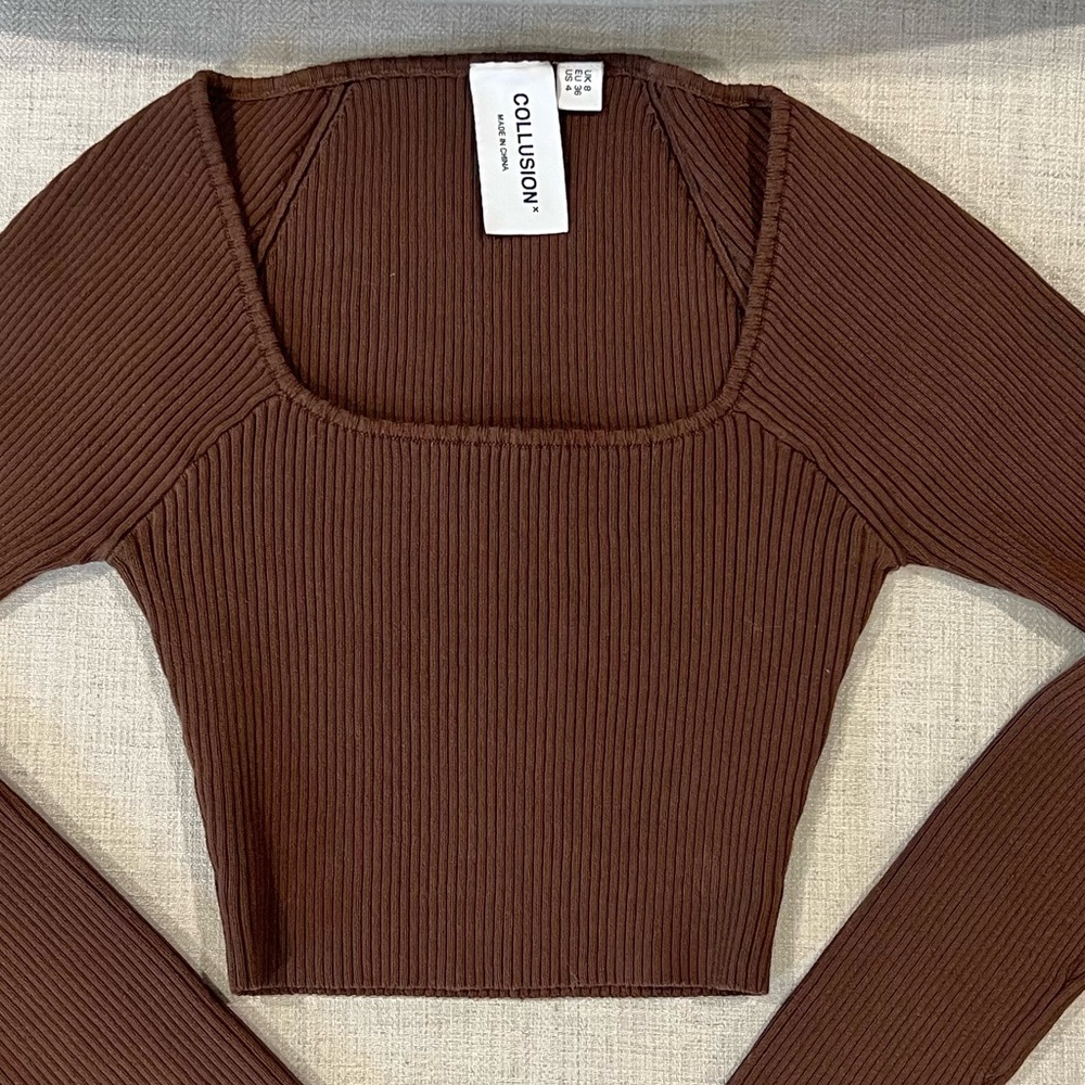 Brown Ribbed Crew Neck Sweater - Picture 4 of 15